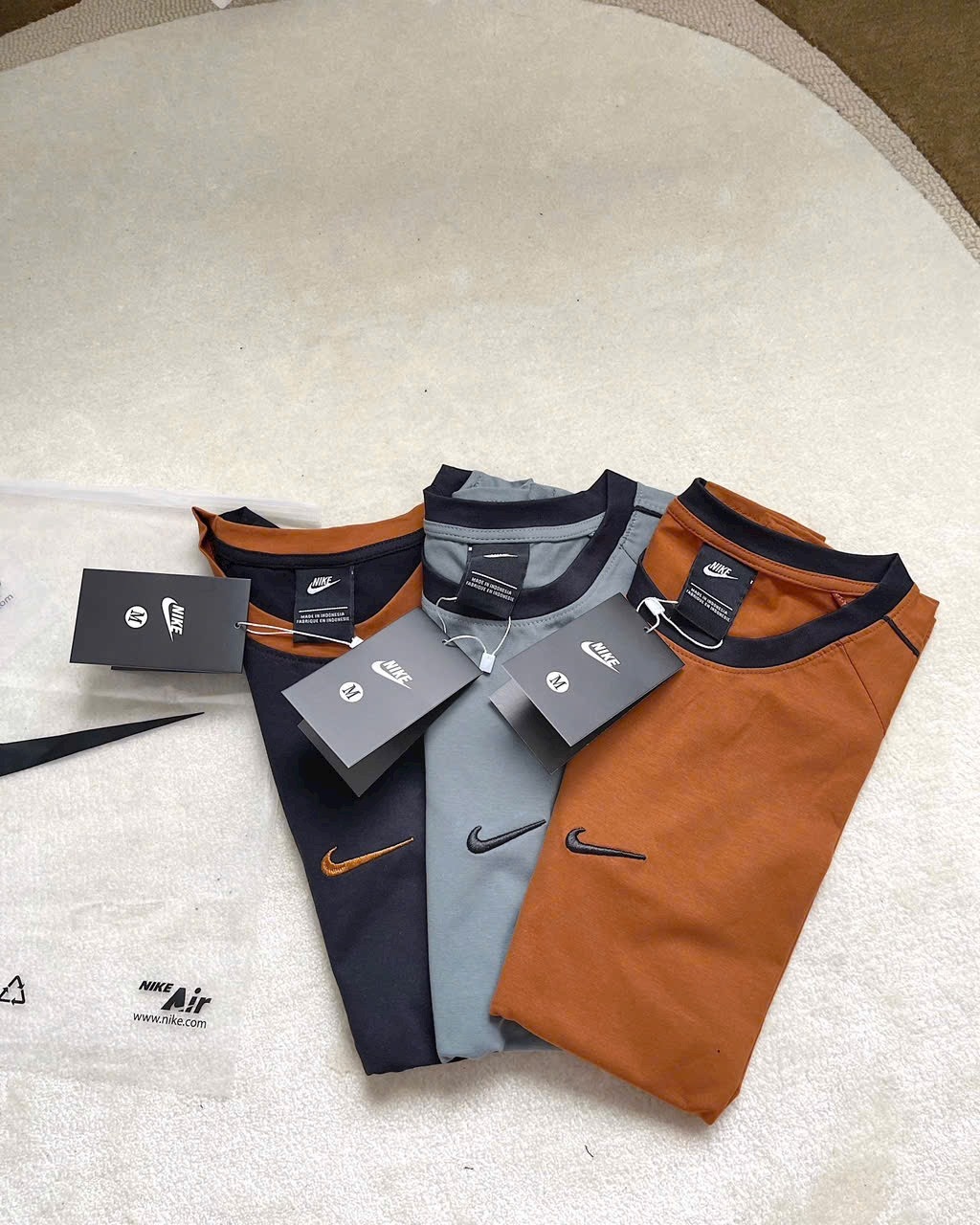Áo Phông Nike Cổ Tròn 3 Màu