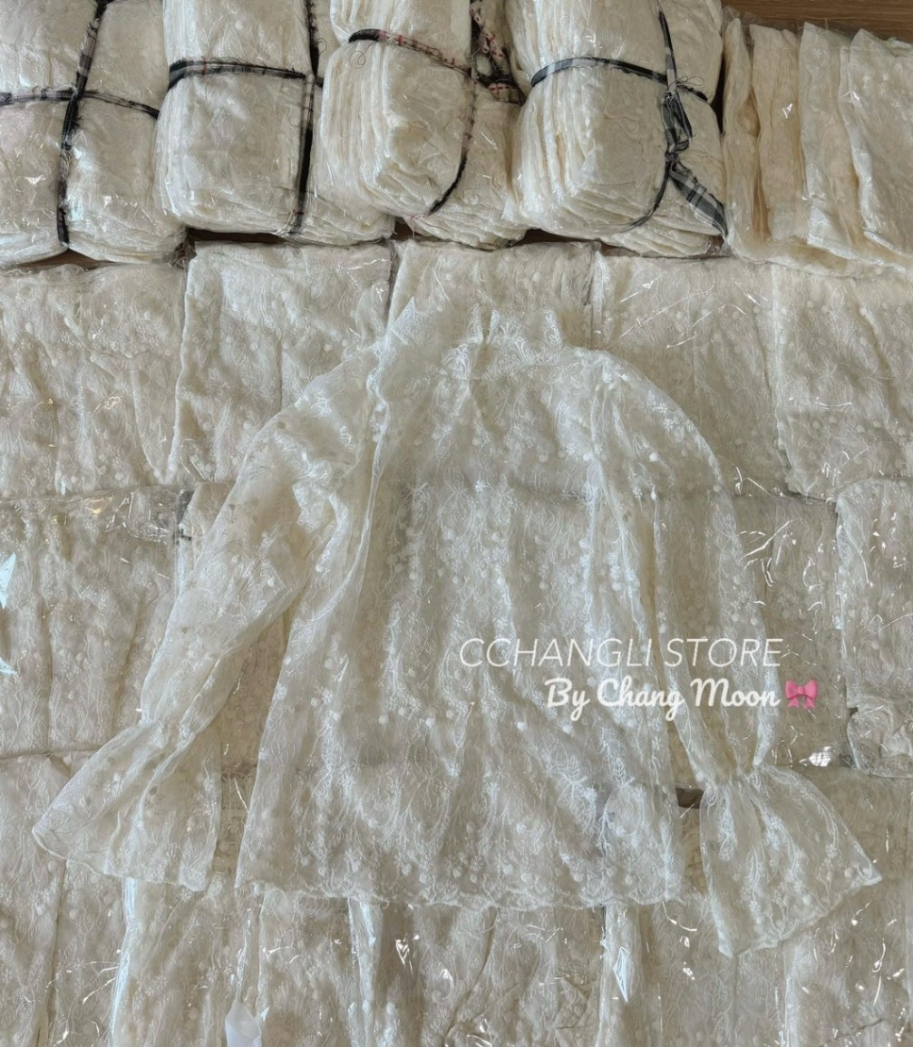 Áo Ren Phối Lưới Mỏng Tay Loe