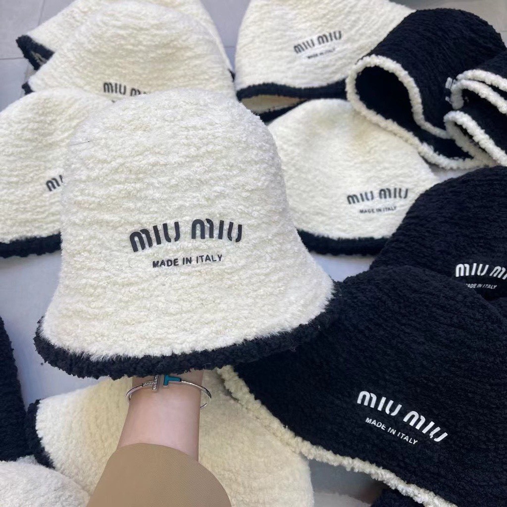 mŨ BUCKET MIUMIU HQ