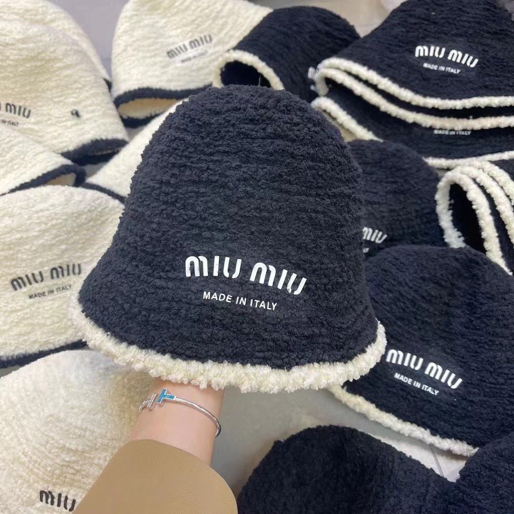 mŨ BUCKET MIUMIU HQ