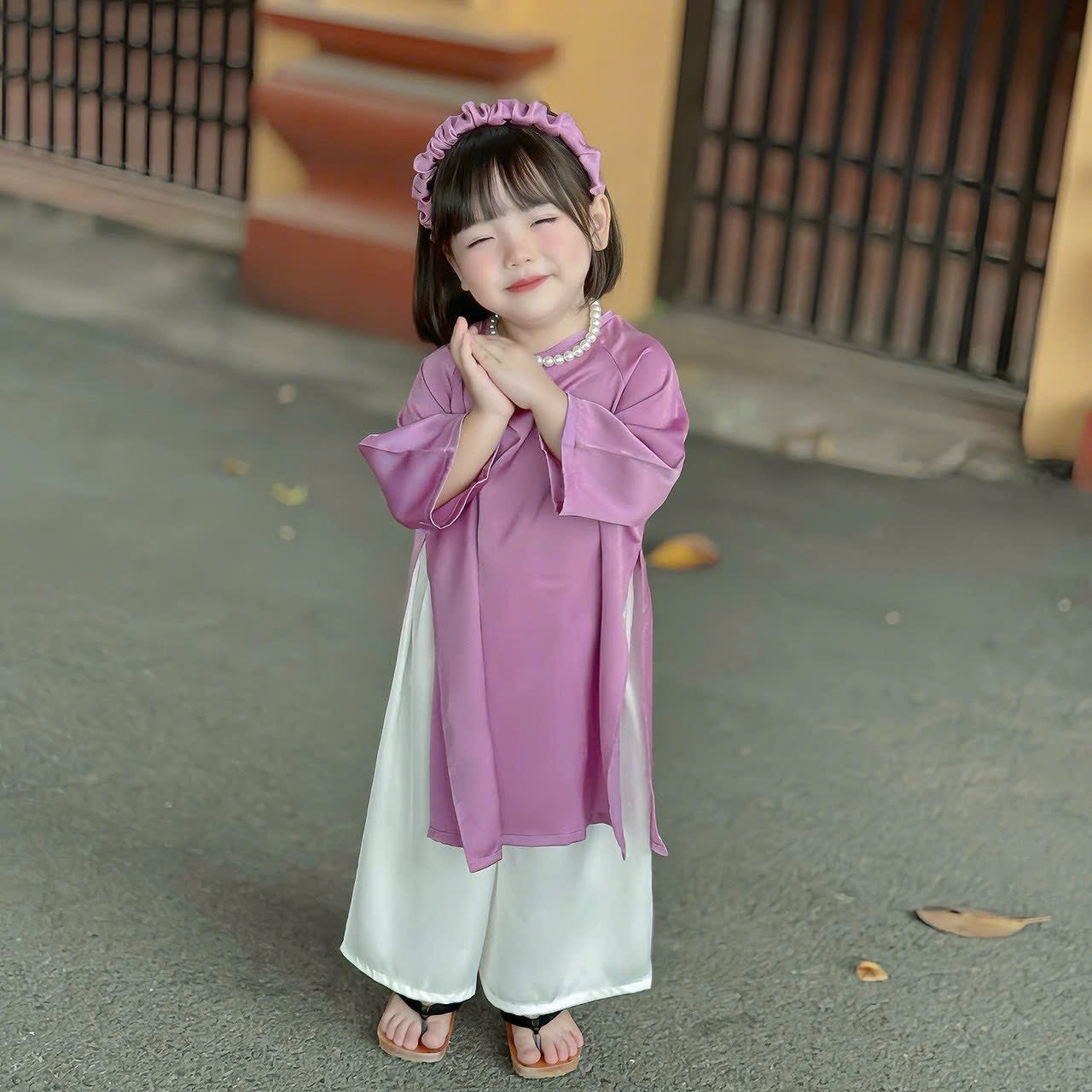 Sét Áo Dài Tím 4 Chi Tiết Cho Bé