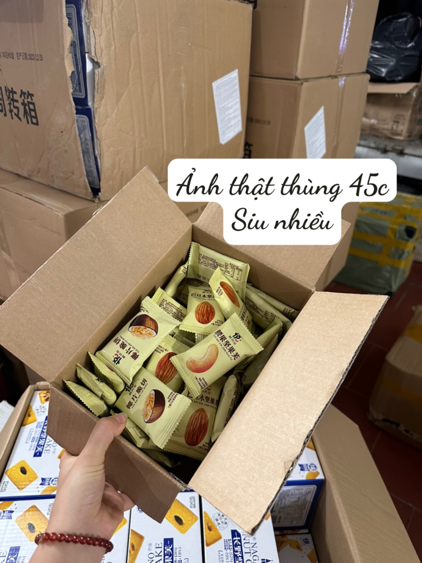 thùng bánh quy hạt dinh dưỡng Nagano nut cake
