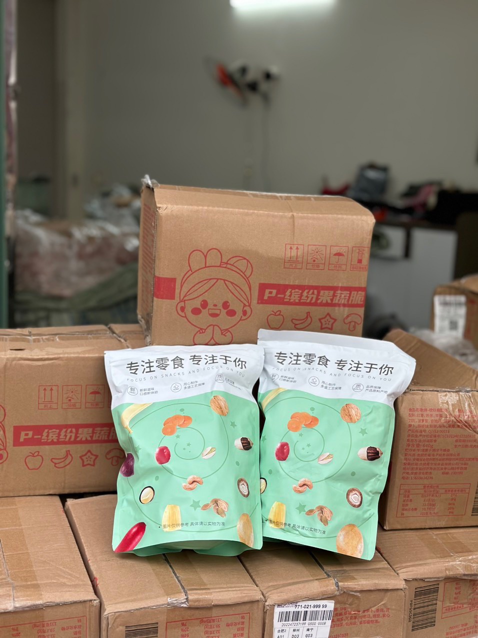Thùng 2 túi hoa quả rau củ sấy khô nội địa Trung