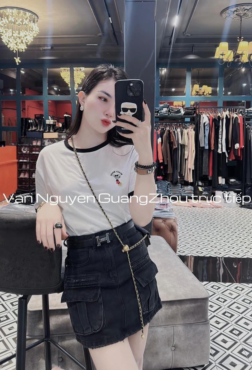 Set 2 Áo Cộc Kẻ Trắng Mickey