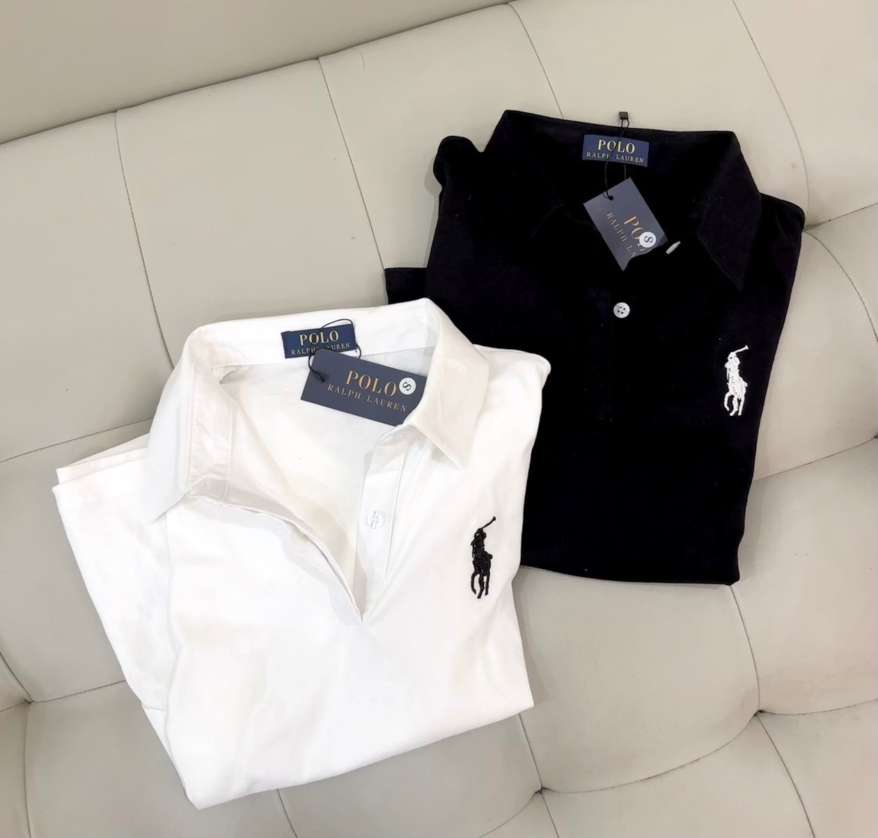 Set 2 Áo Polo Đen Trắng Thêu Ngựa