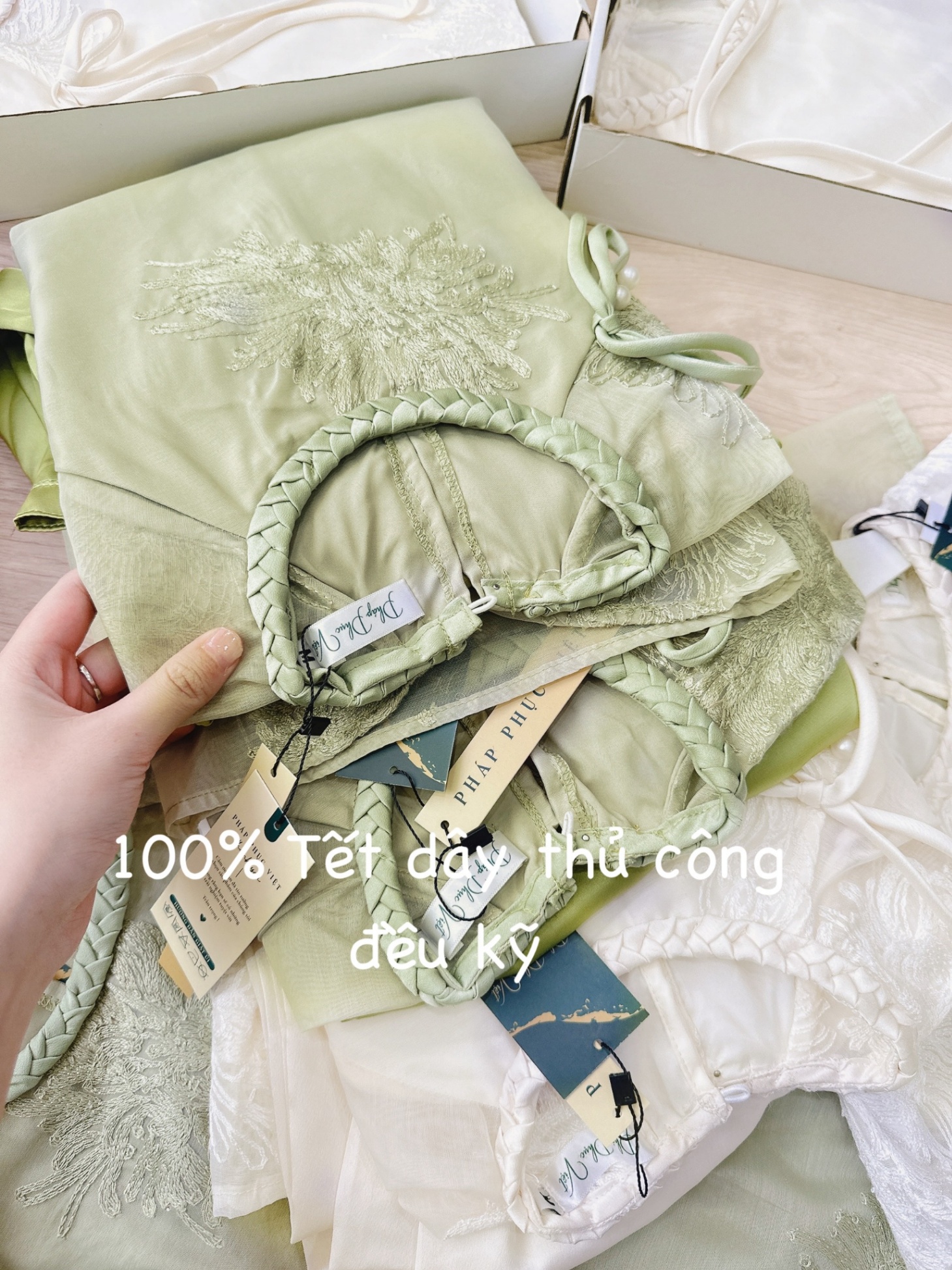 Set Pháp Phục Tơ 2 Màu