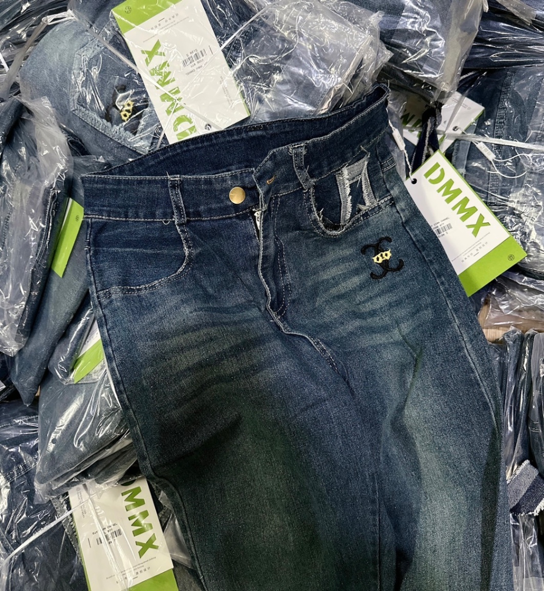 Quần Baggy Thêu Chanle 977