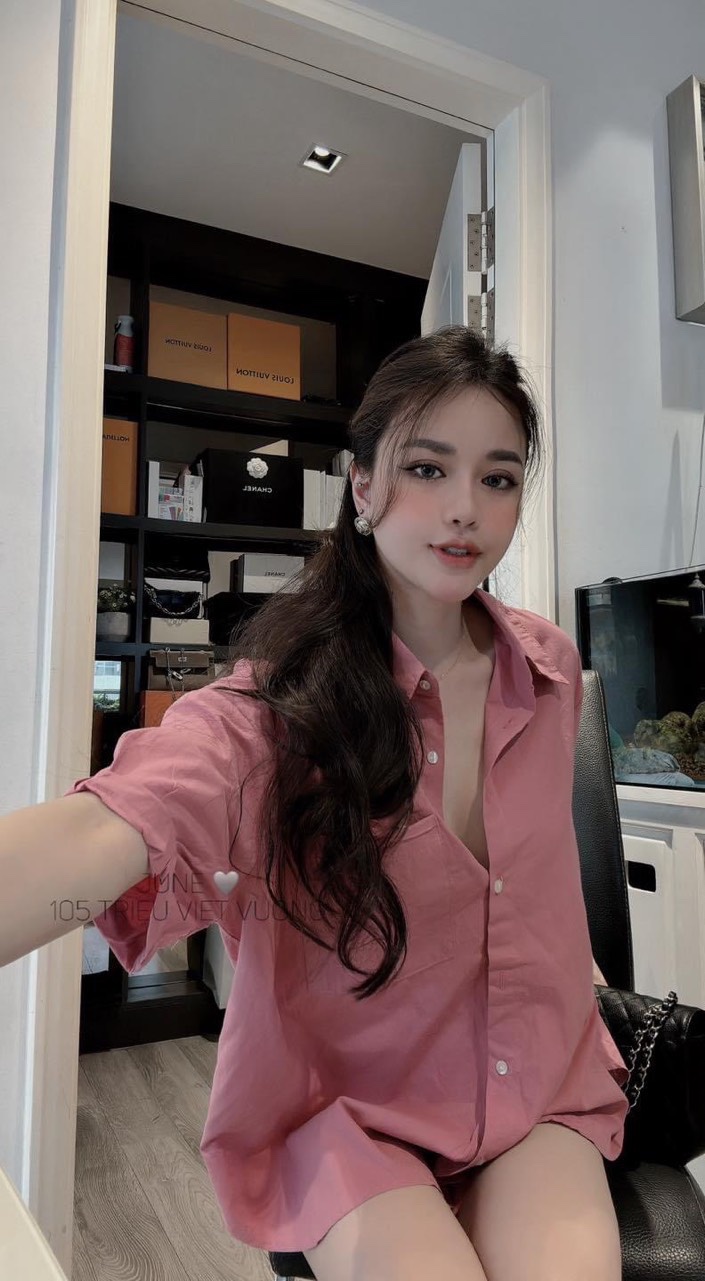 Sơ Mi Túi Ngực 2 Màu