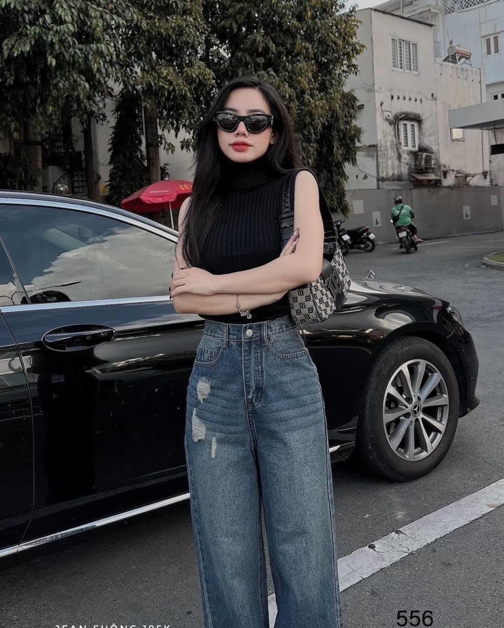 Quần Jeans Suông Rách Hách Dáng