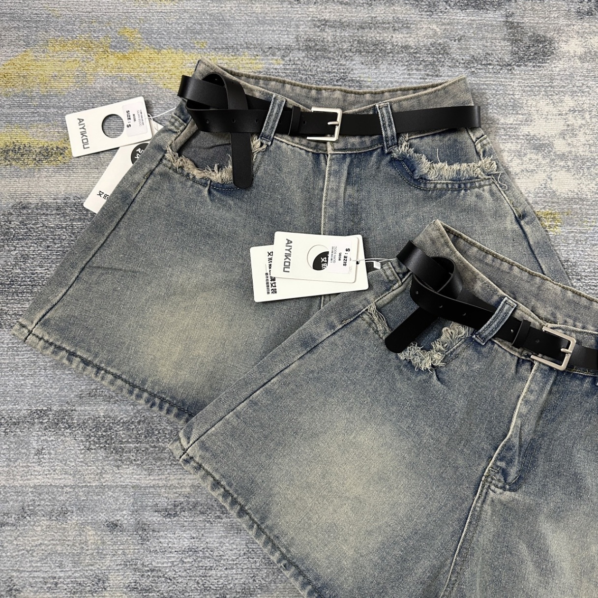 Quần Sooc Jeans Kèm Đai