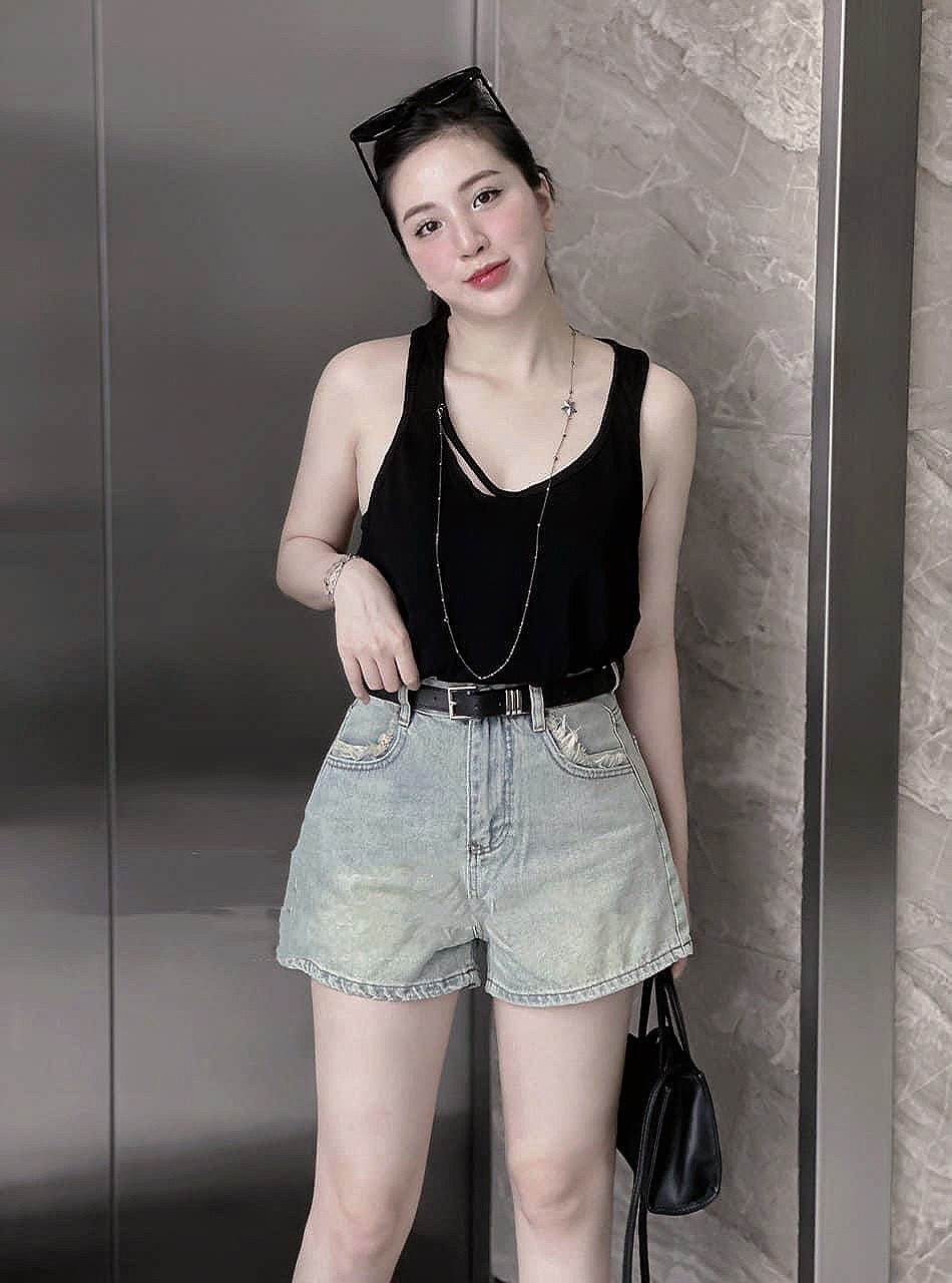 Quần Sooc Jeans Kèm Đai