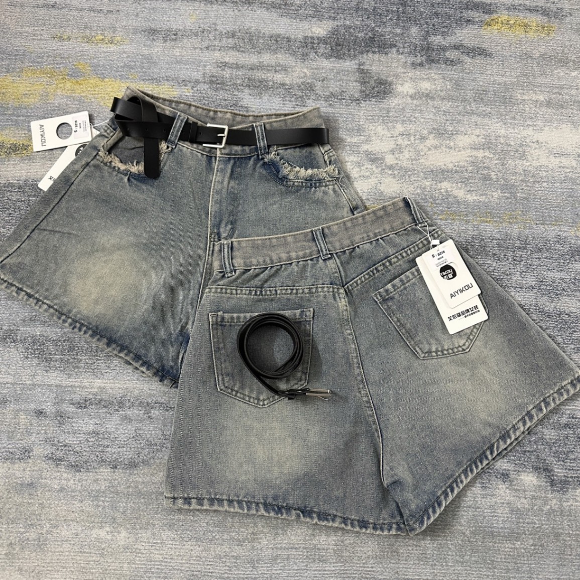 Quần Sooc Jeans Kèm Đai