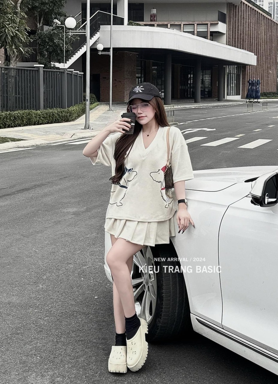 Sét CV Xếp Ly Ngắn Áo Phông Chó 2 Màu