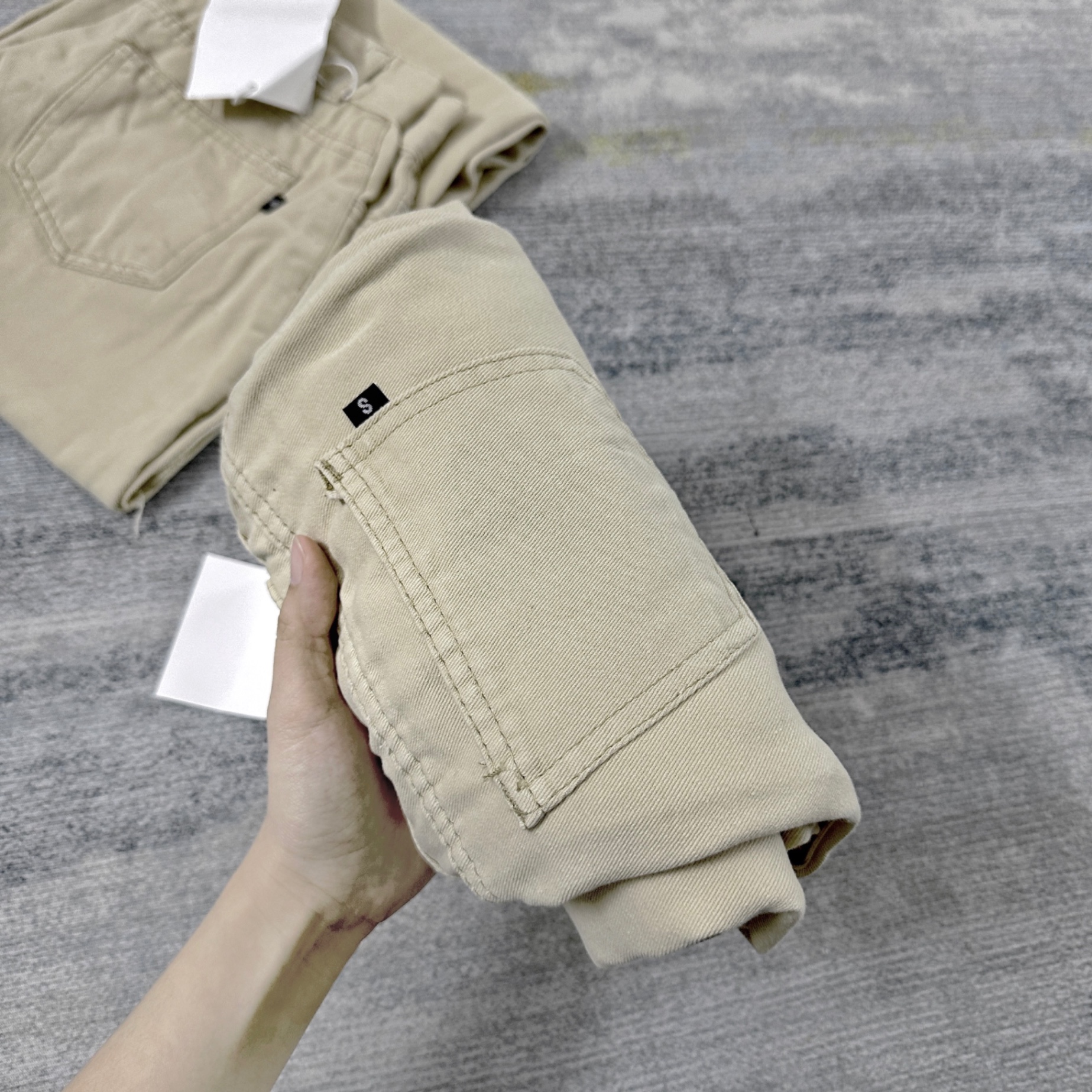 Quần Jeans Suông Be