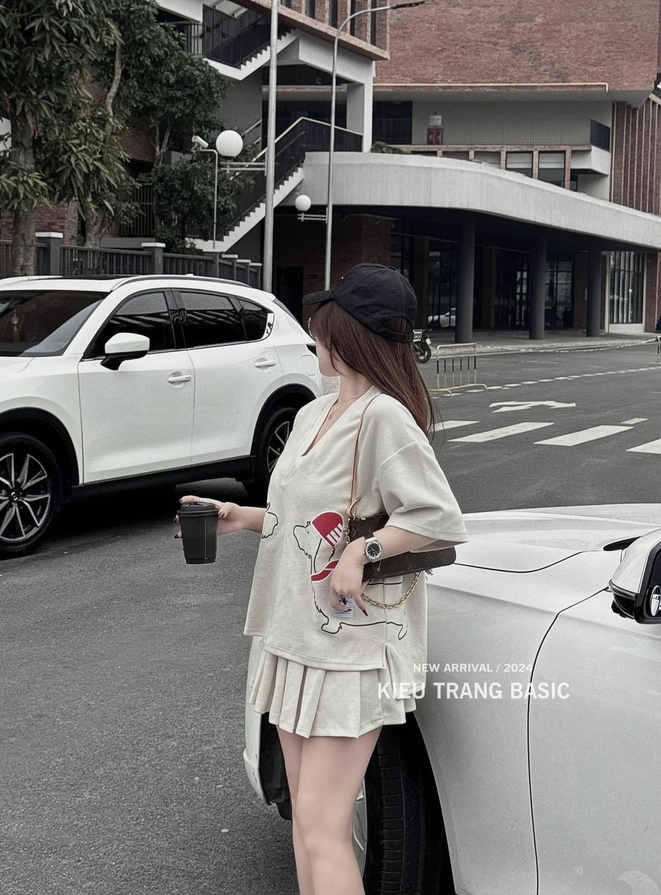Sét CV Xếp Ly Ngắn Áo Phông Chó 2 Màu