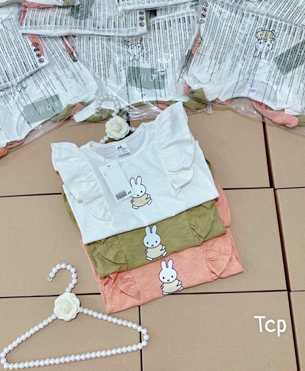 Set 3 Áo Phông Thỏ Bé Gái