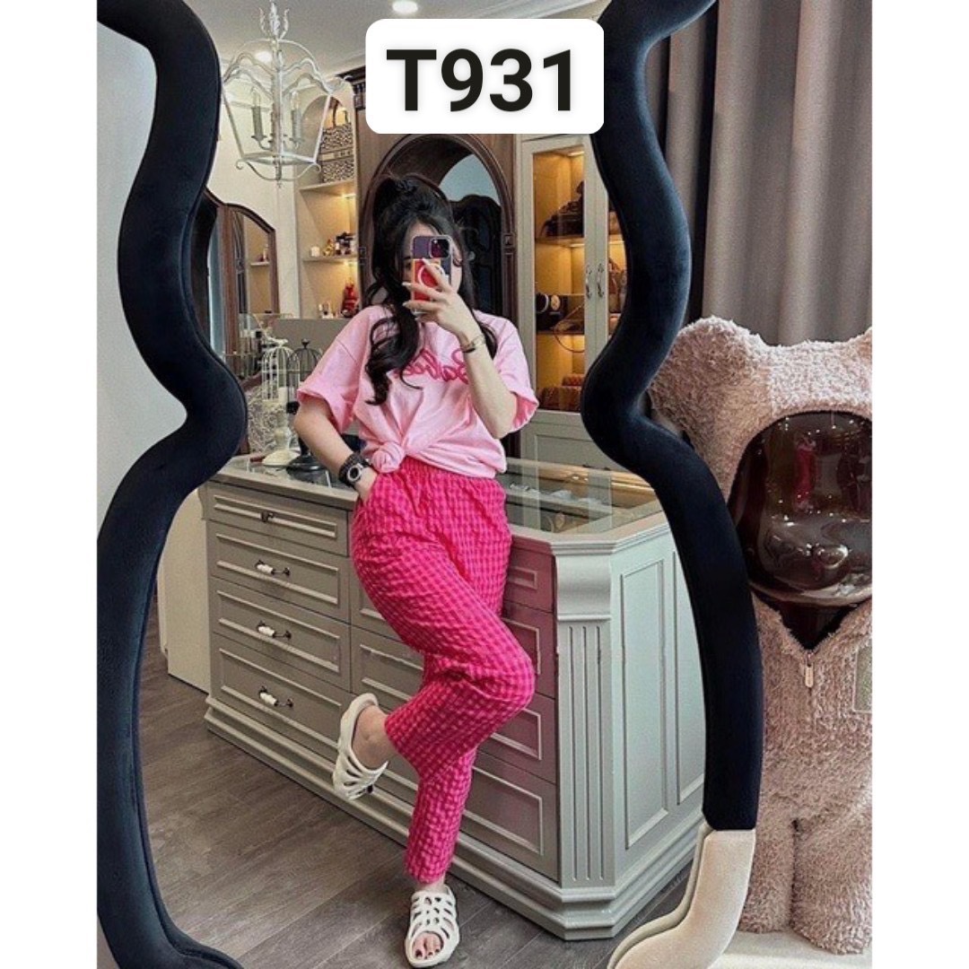 Bộ Quần Kẻ Tím Áo Phông Barbie