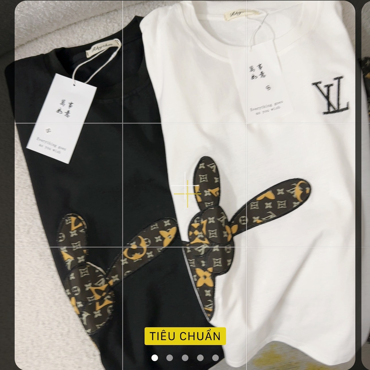 Bộ LV Tai Thỏ 2 Màu