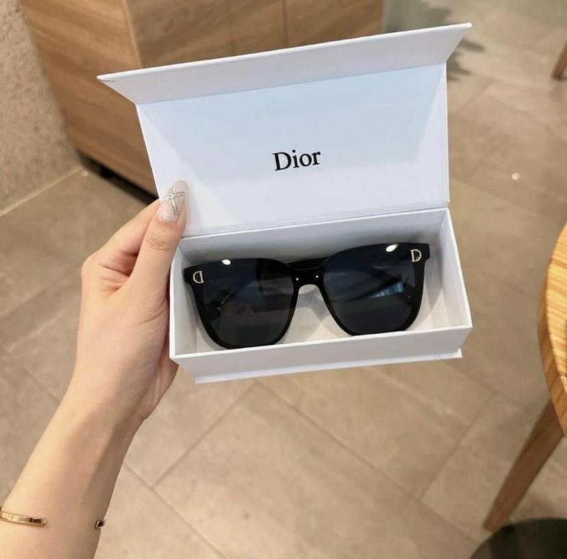 Kính Dior