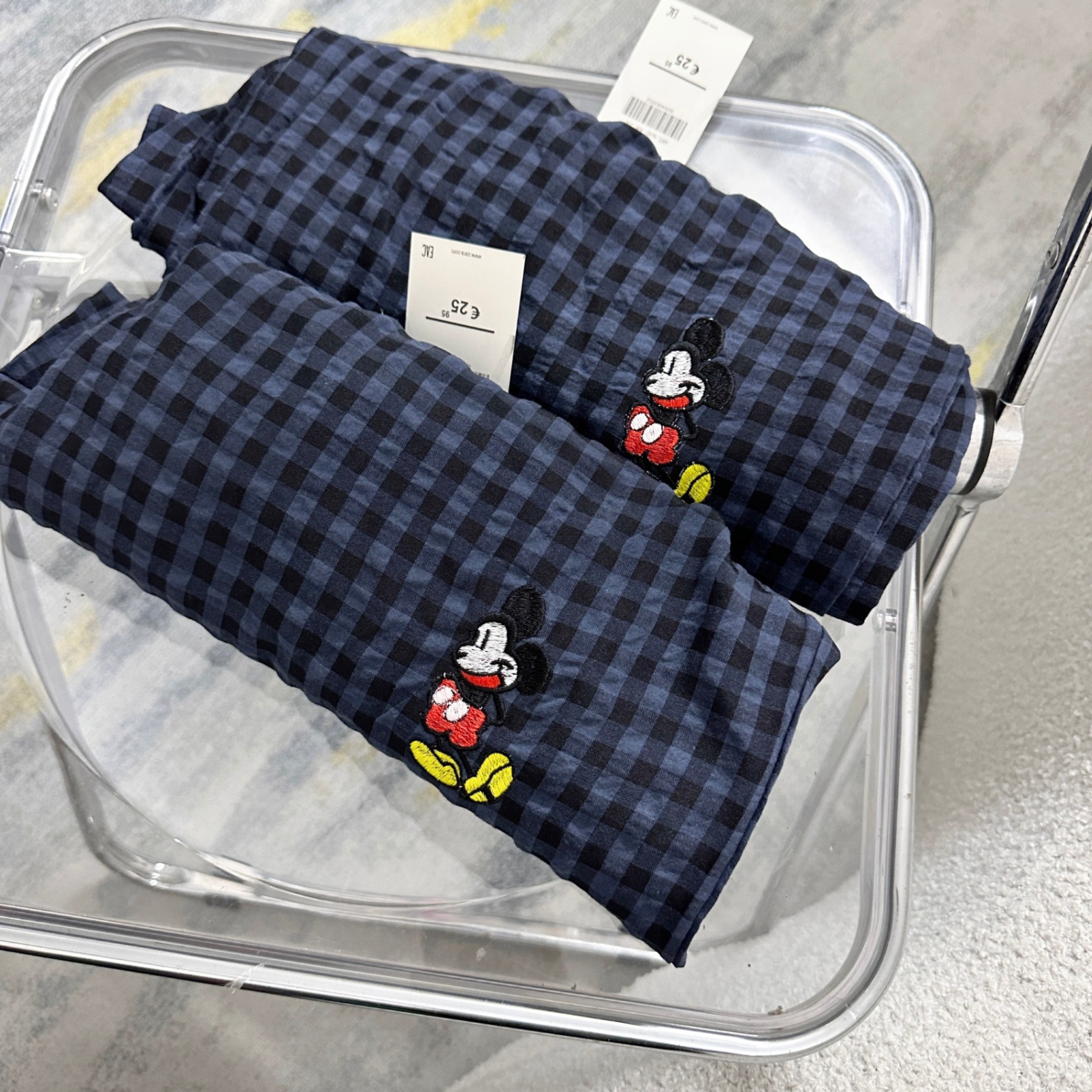 Quần Đũi Kẻ Xanh Thêu Mickey