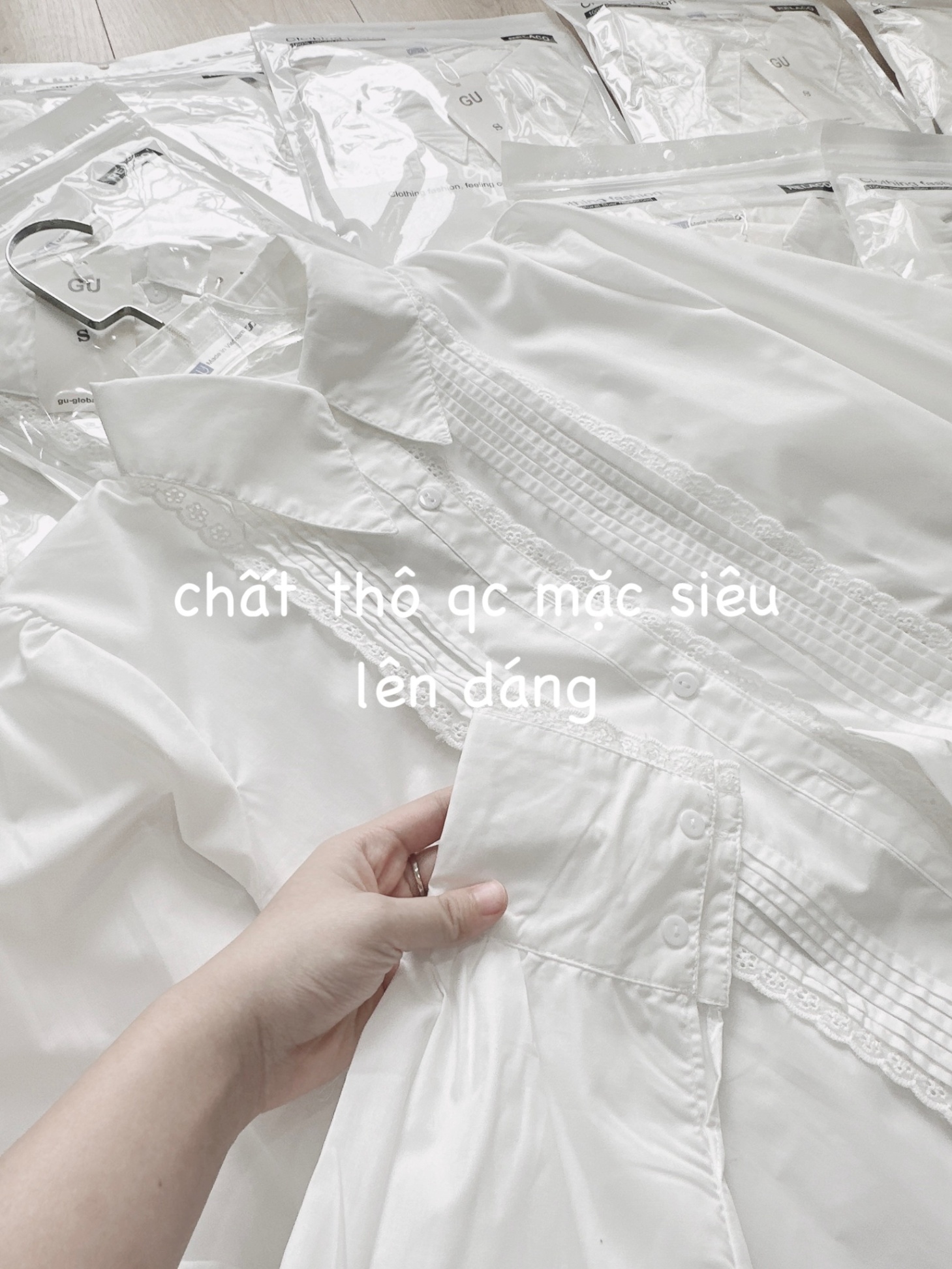 Áo Sơ Mi Ly Ngực Phối Ren