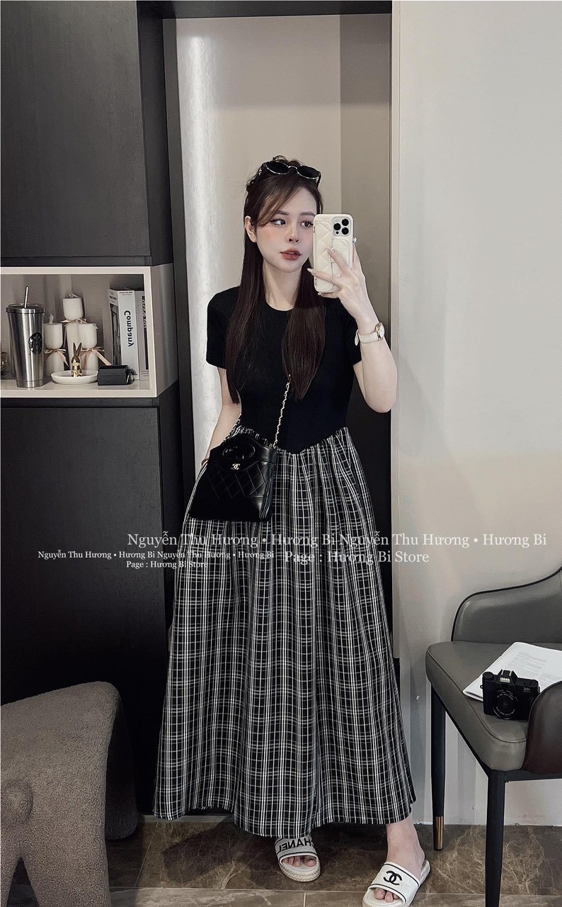 Sét CV Kẻ Dài Áo Phông Đen