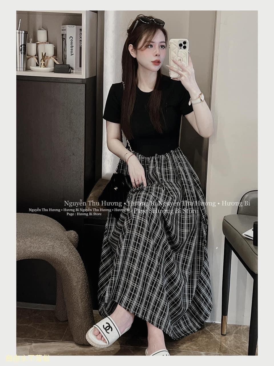 Sét CV Kẻ Dài Áo Phông Đen