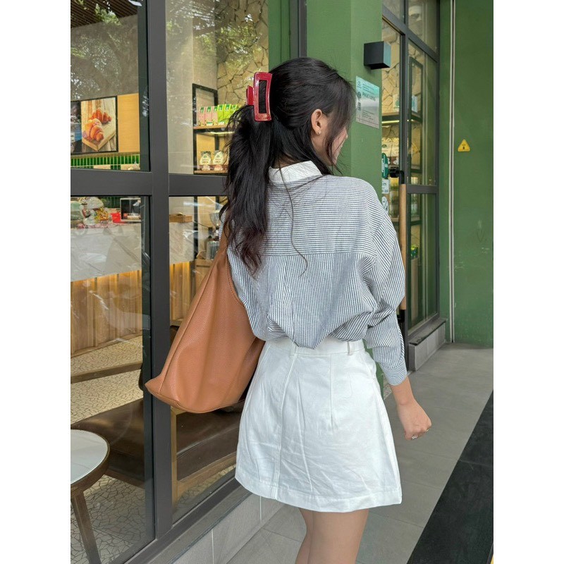 Áo Sơ Mi GU Cổ Tàu Tay Vạt Đệm Vai