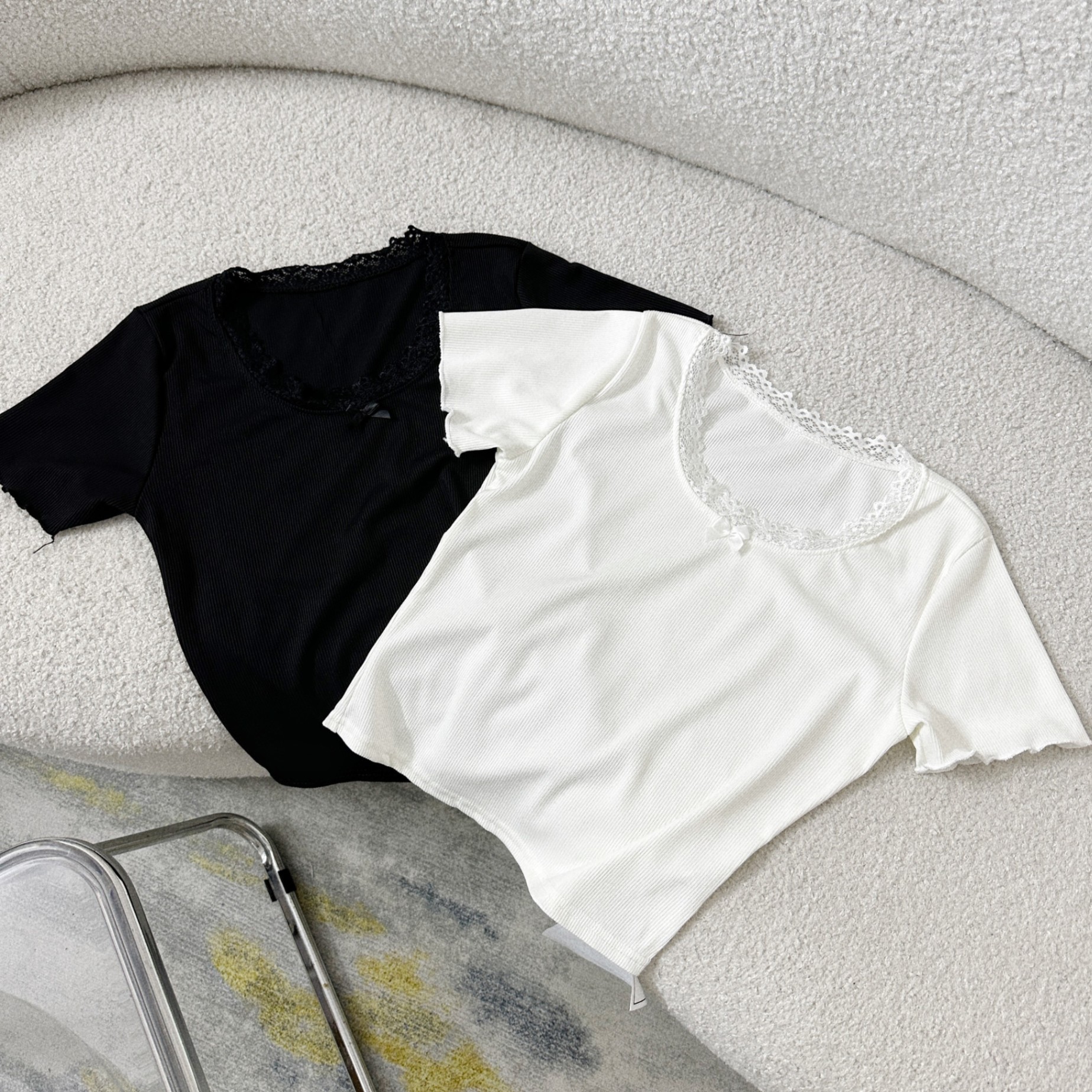 Sét 2 Áo Tăm Croptop Cổ Phối Ren