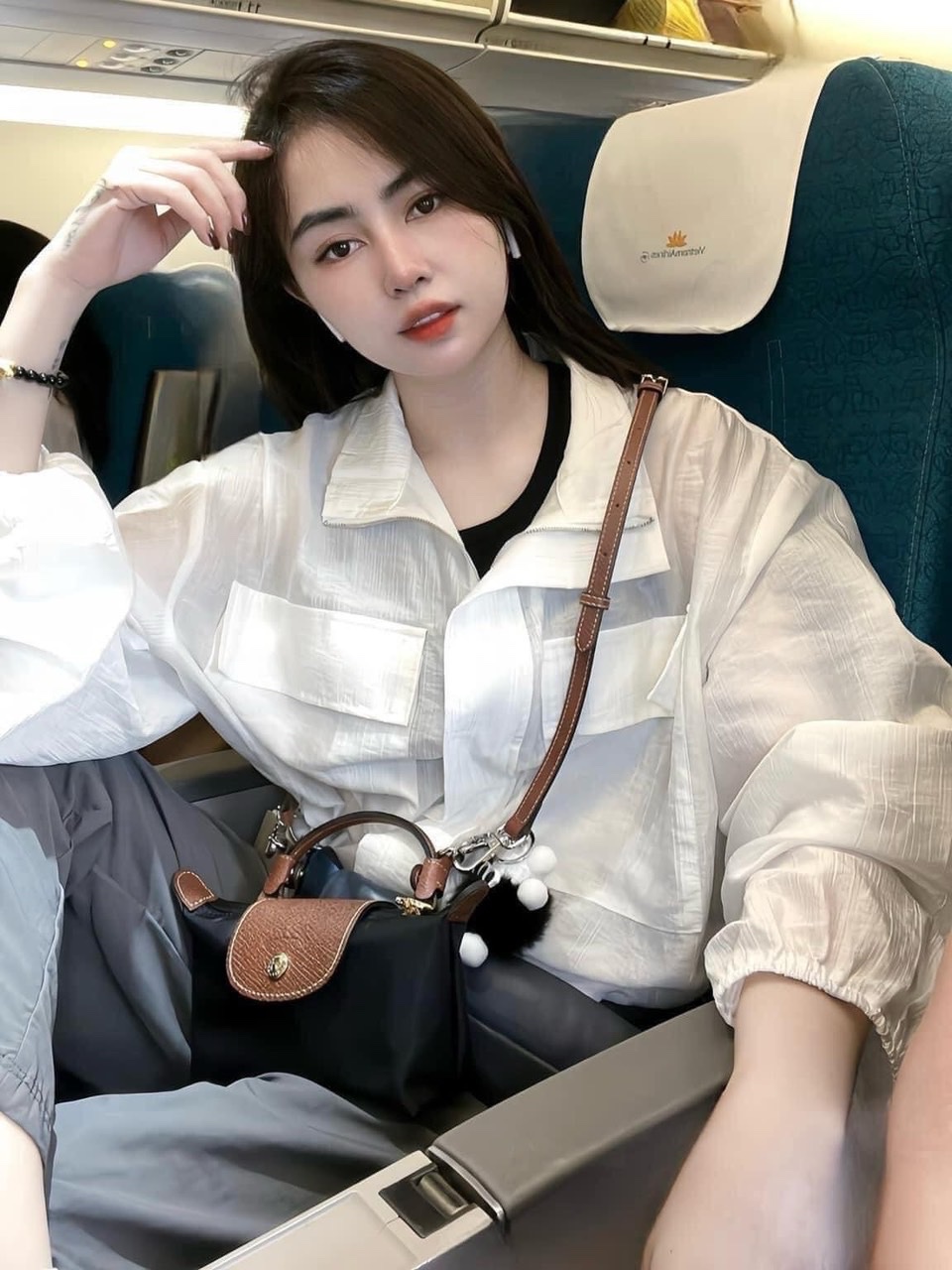 Túi Longchamp Tuồn Xanh Đen