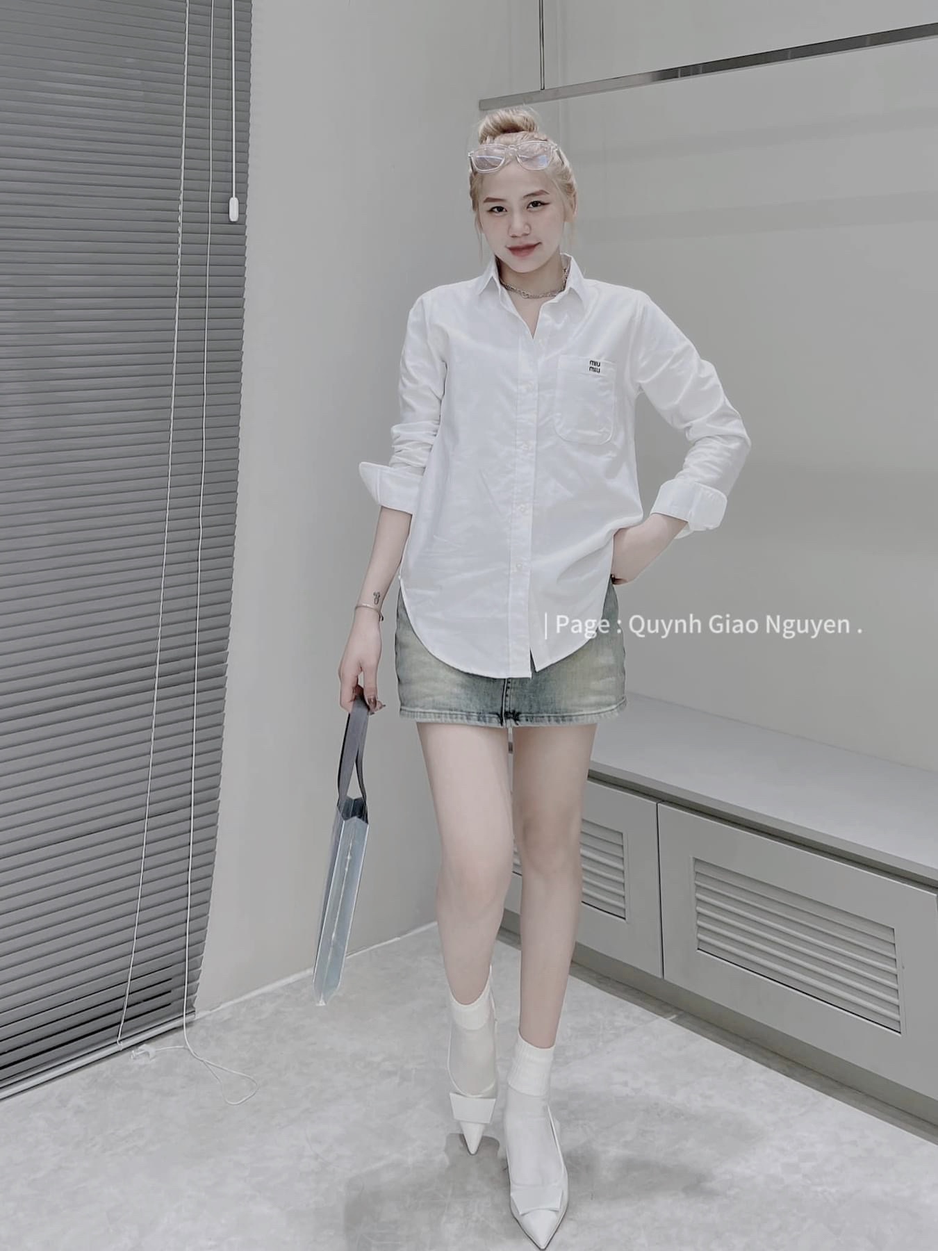 Áo SM Miu Miu Trắng Dài Tay
