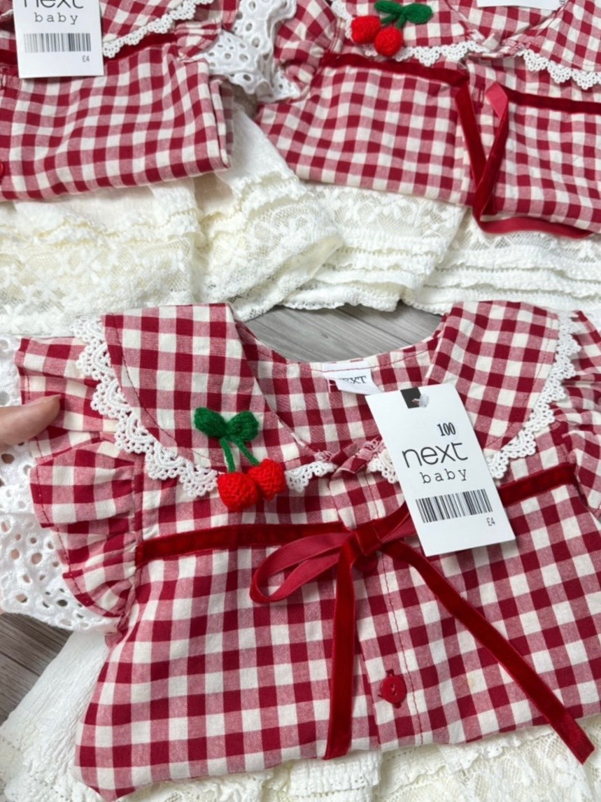 Sét CV Tầng Áo Kẻ Caro Đỏ Cherry Cho Bé