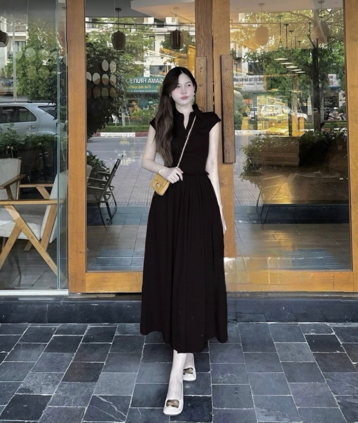 Váy Dúm Ly Eo Cổ V Dáng Dài