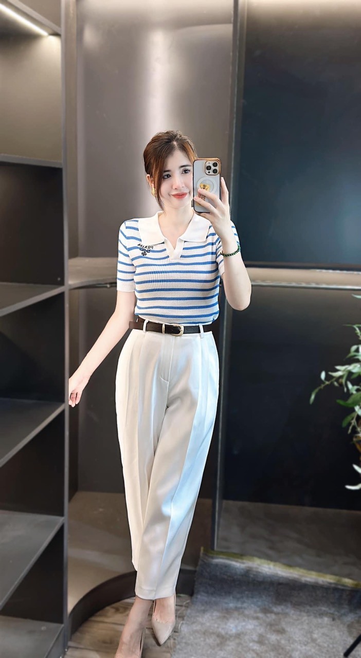 Áo Len Kẻ Ngăn Tay Thêu Prada