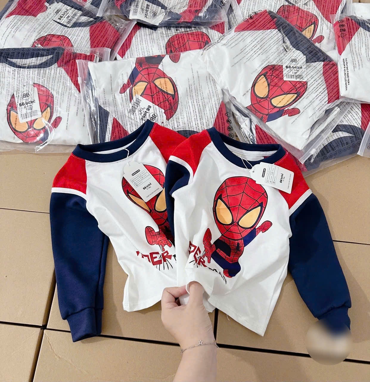 Bộ Spider Man Quần Than Bo Gấu Cho Bé
