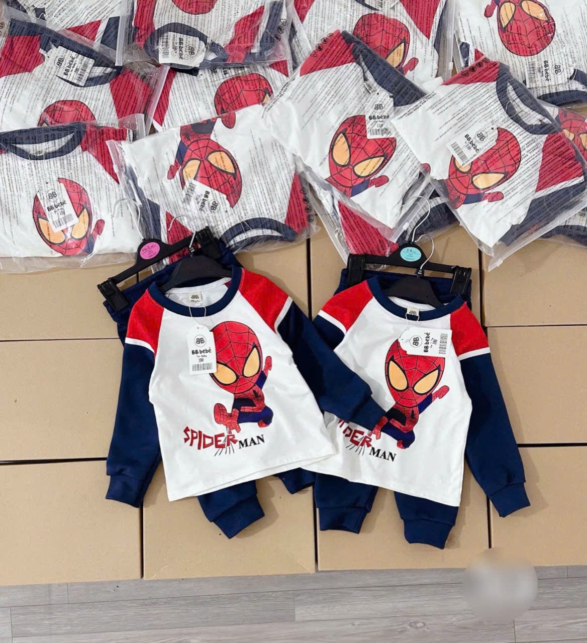 Bộ Spider Man Quần Than Bo Gấu Cho Bé