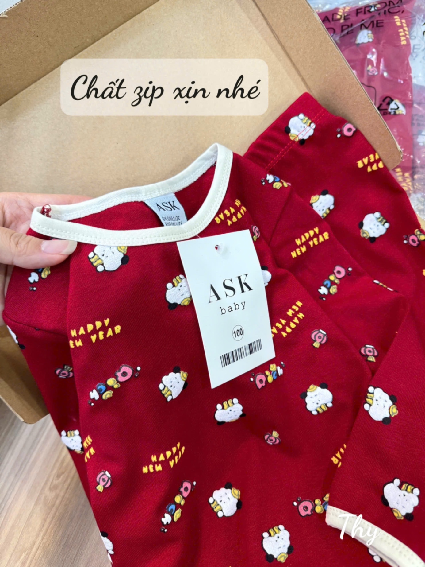 Bộ DT Đỏ In Cún Cổ Viền Bé