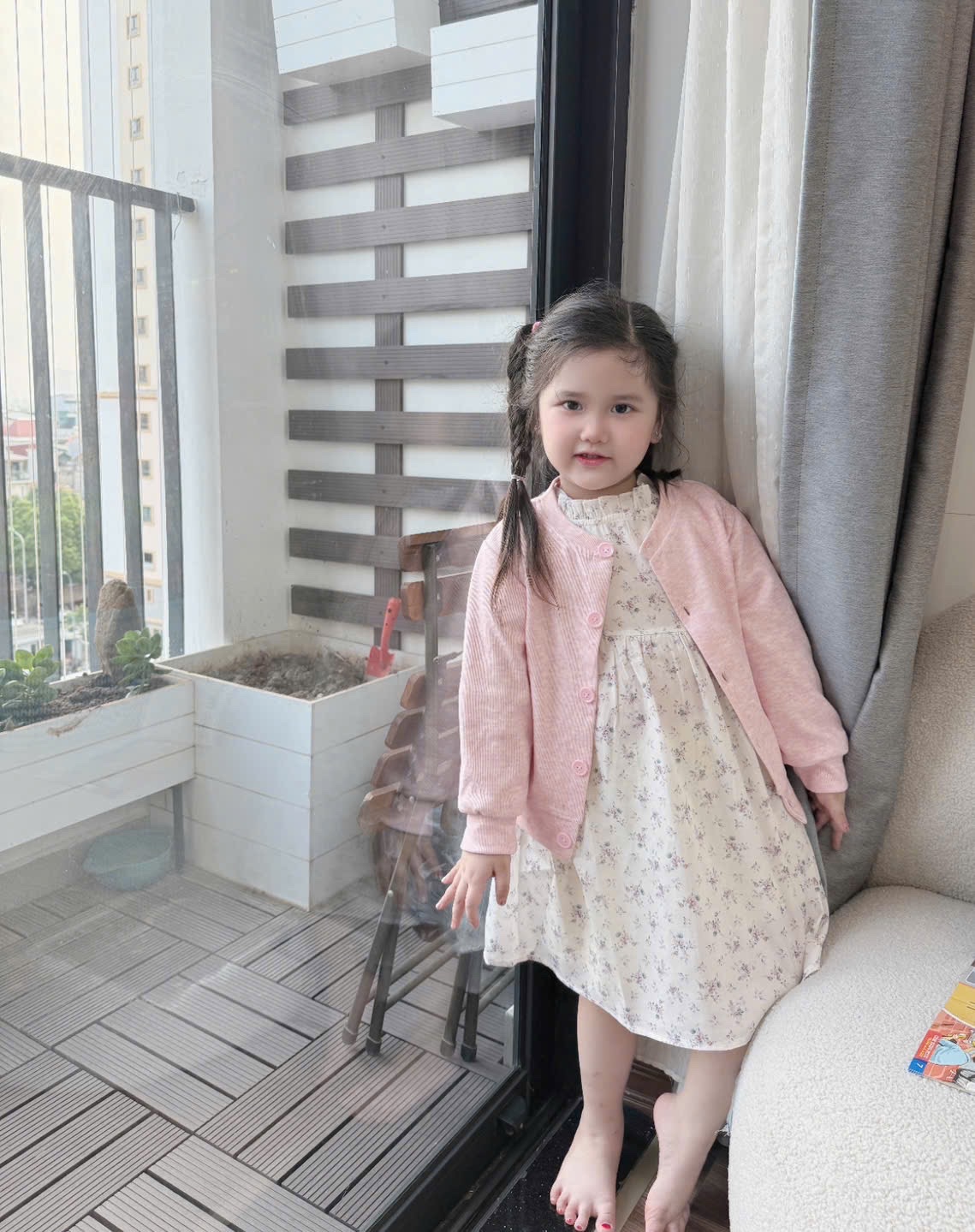 Set Áo CDG Hồng Mix Váy Hoa Tím Bé