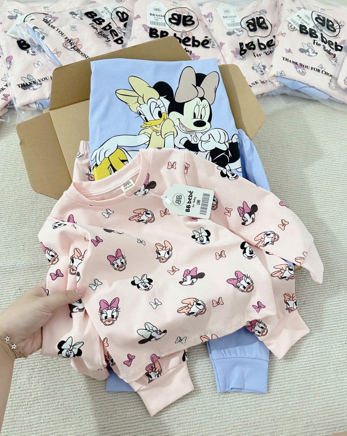 Sét 2 Bộ Zip Vịt Và Mickey Cho Bé Gái