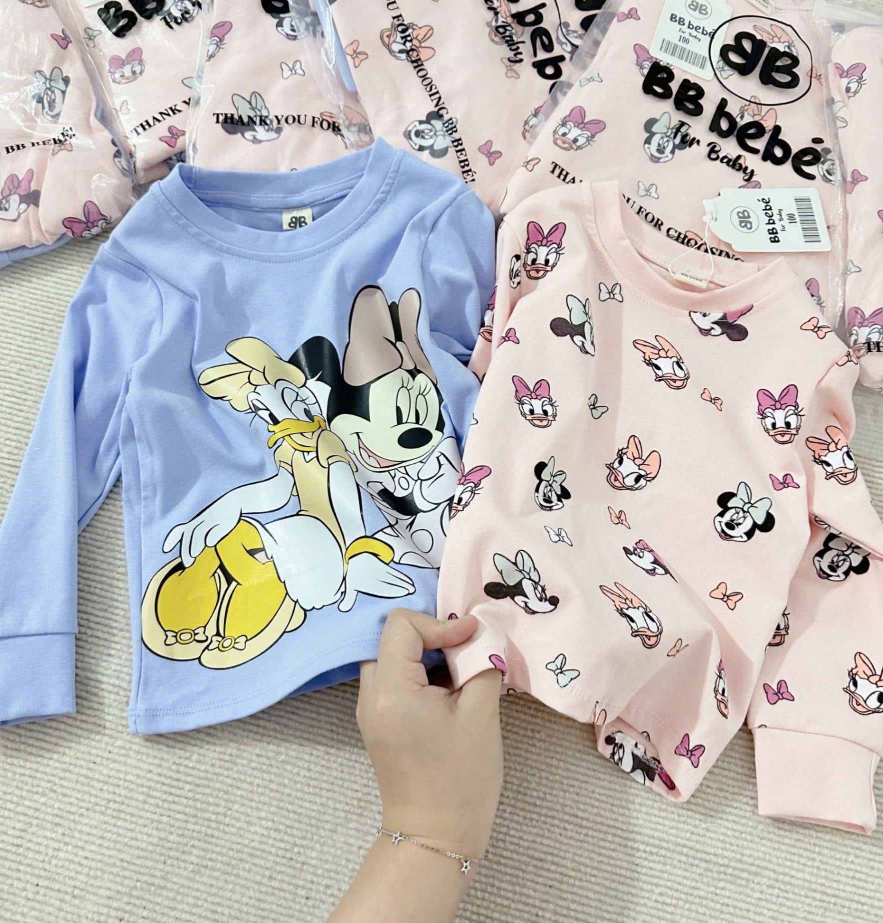 Sét 2 Bộ Zip Vịt Và Mickey Cho Bé Gái