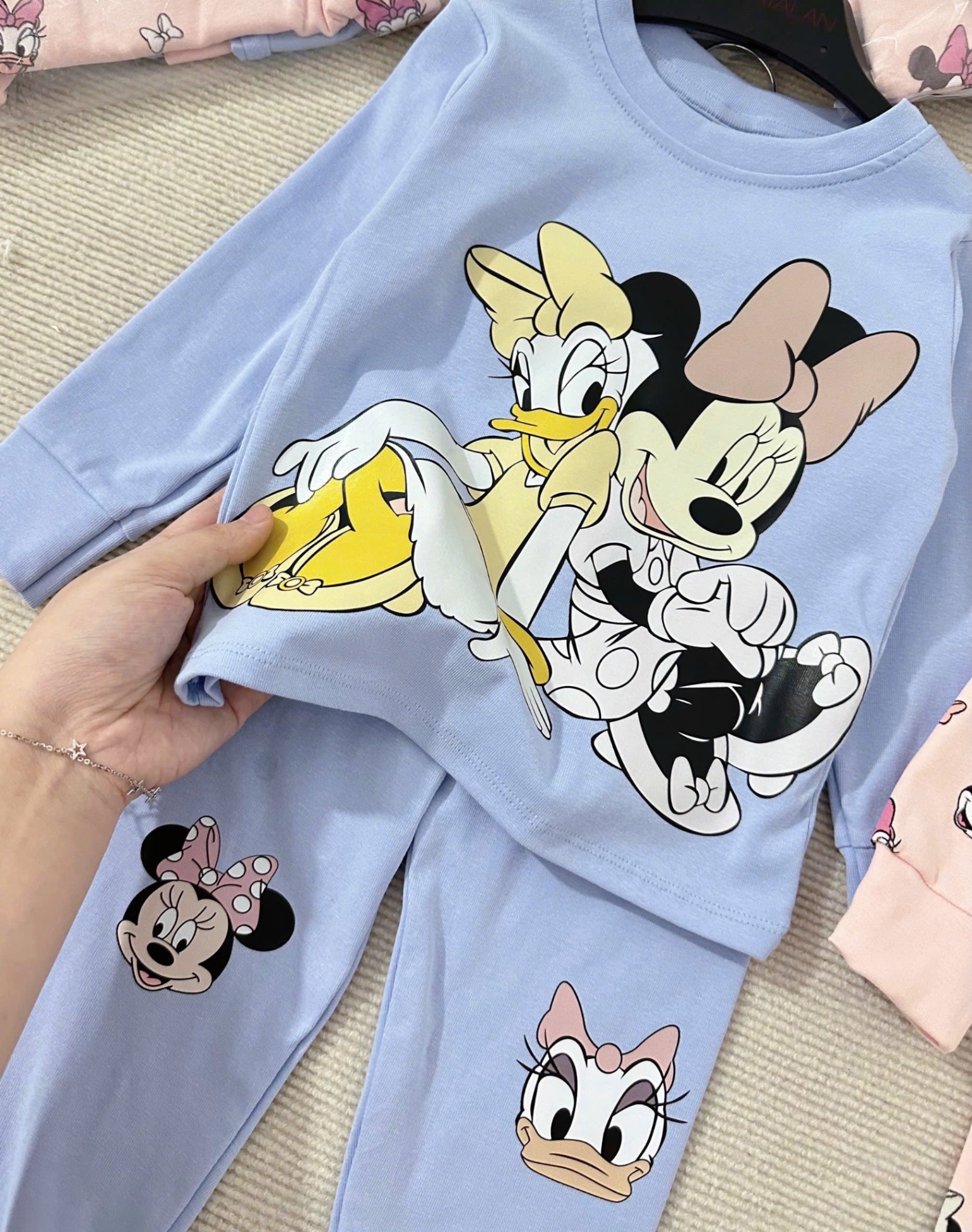 Sét 2 Bộ Zip Vịt Và Mickey Cho Bé Gái