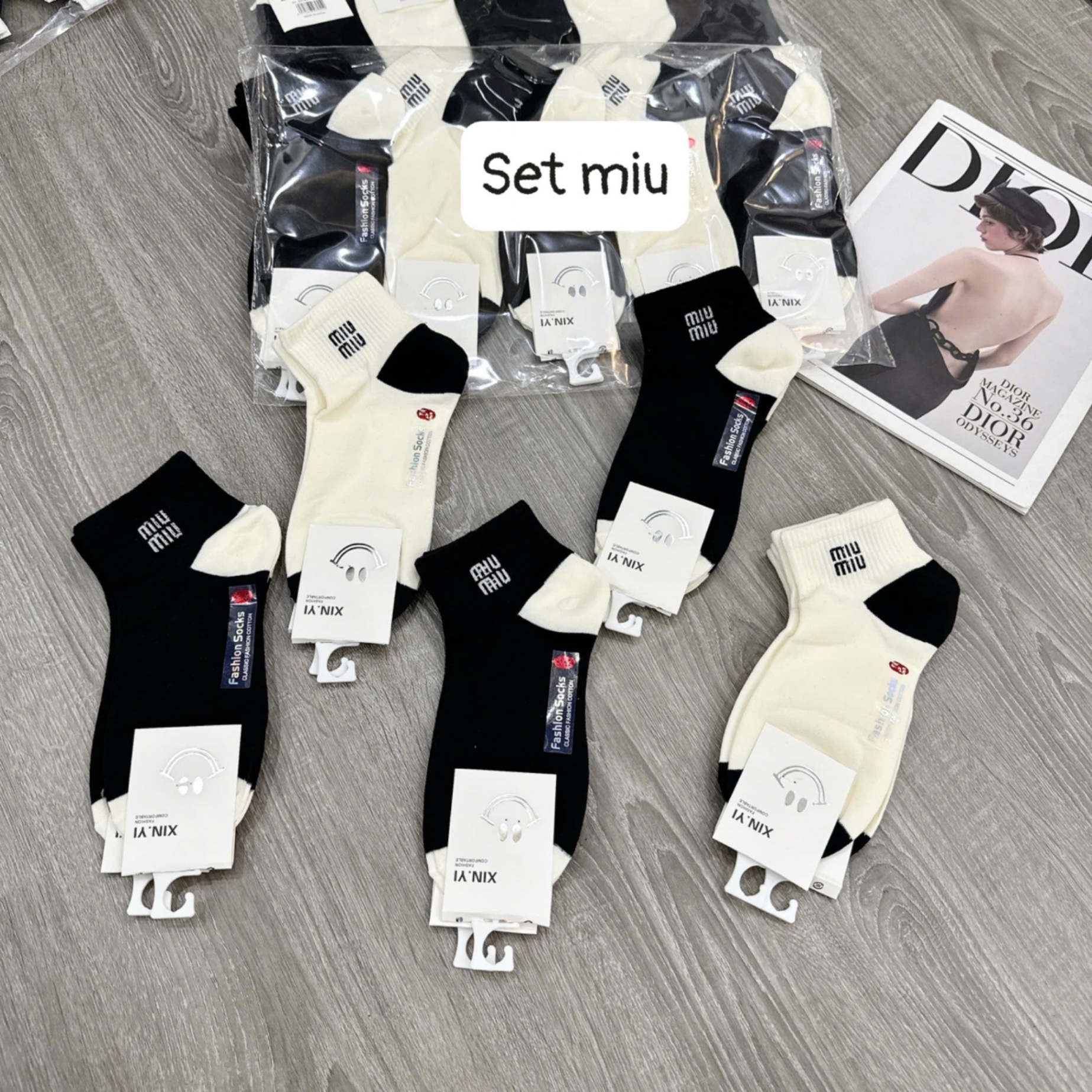 Set 10 Tất Nơ Và Miu Miu