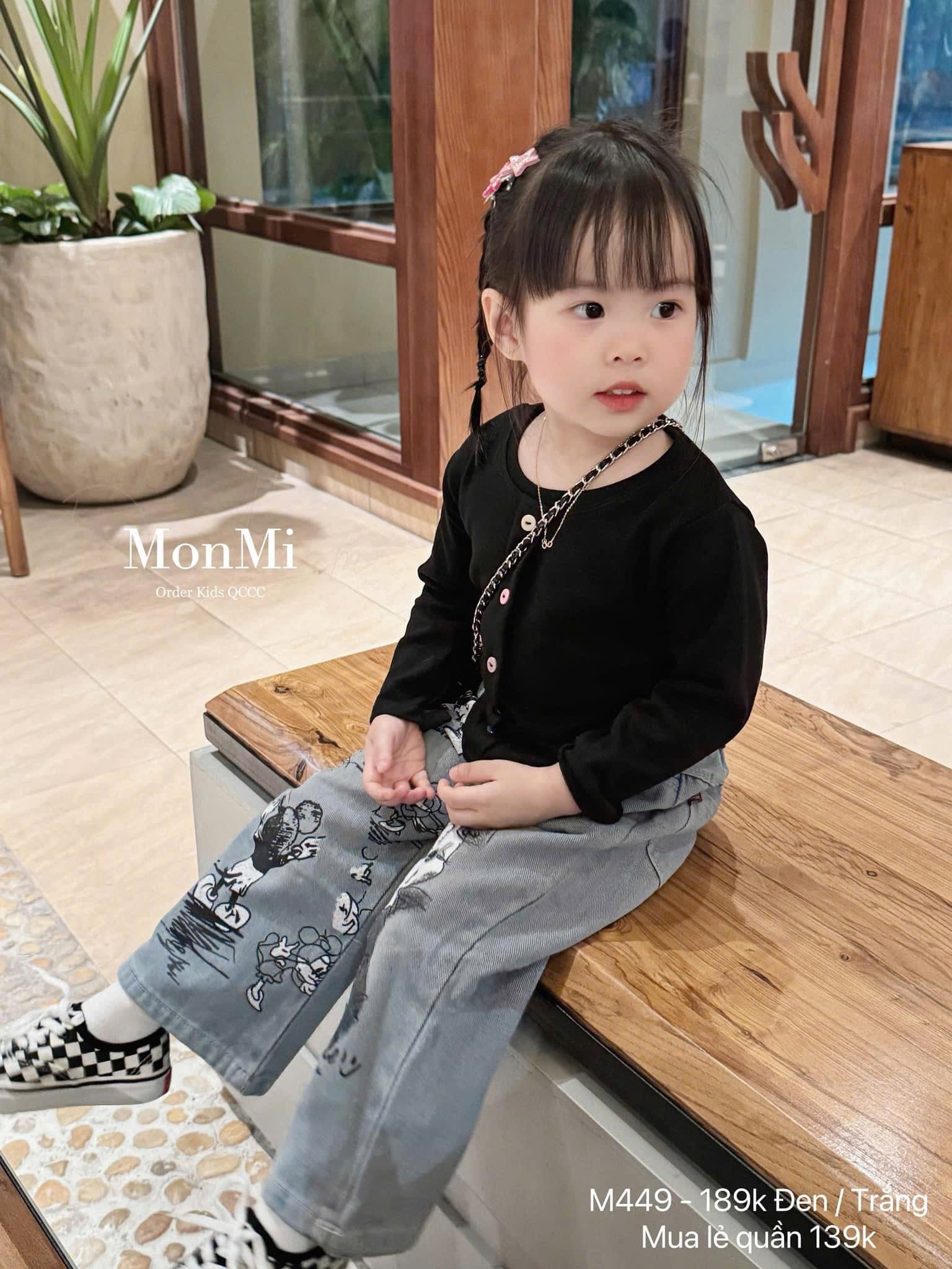 Bộ Quần Jeans MK mix Áo Thun Vạt Tôm Bé