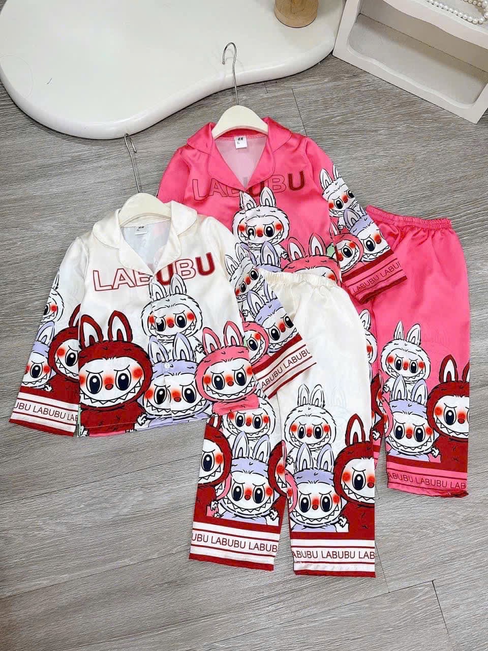 SET 2 BỘ PIJAMA LABUBU HỒNG TRẮNG