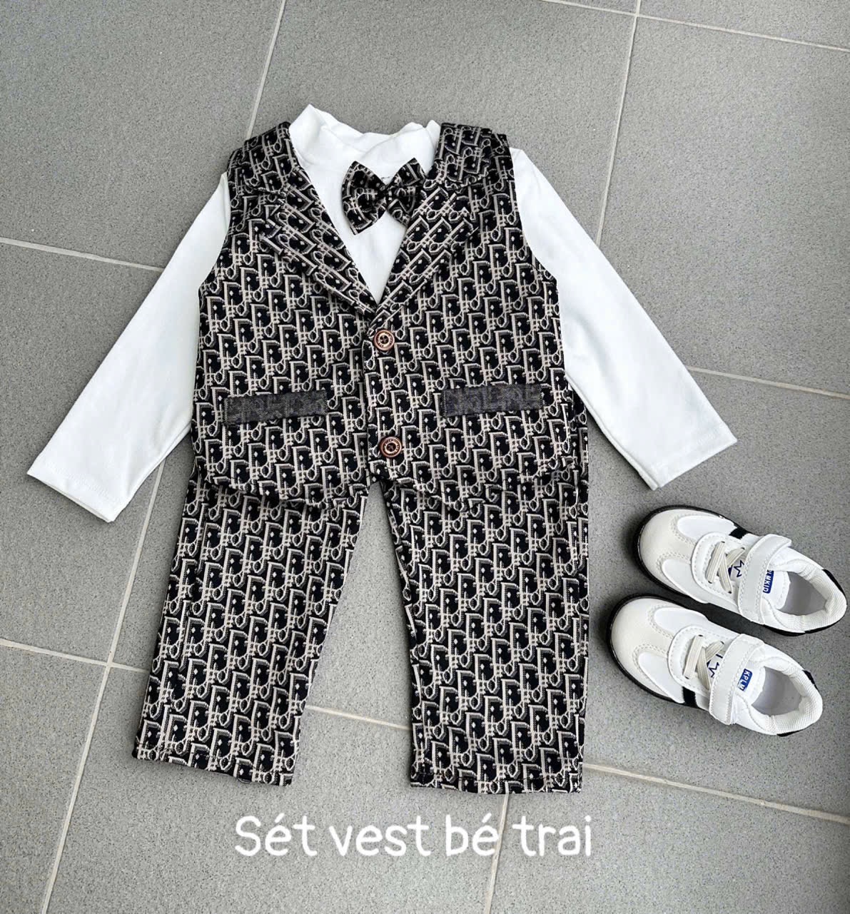 SET VEST GILE 3CT DIOR BÉ