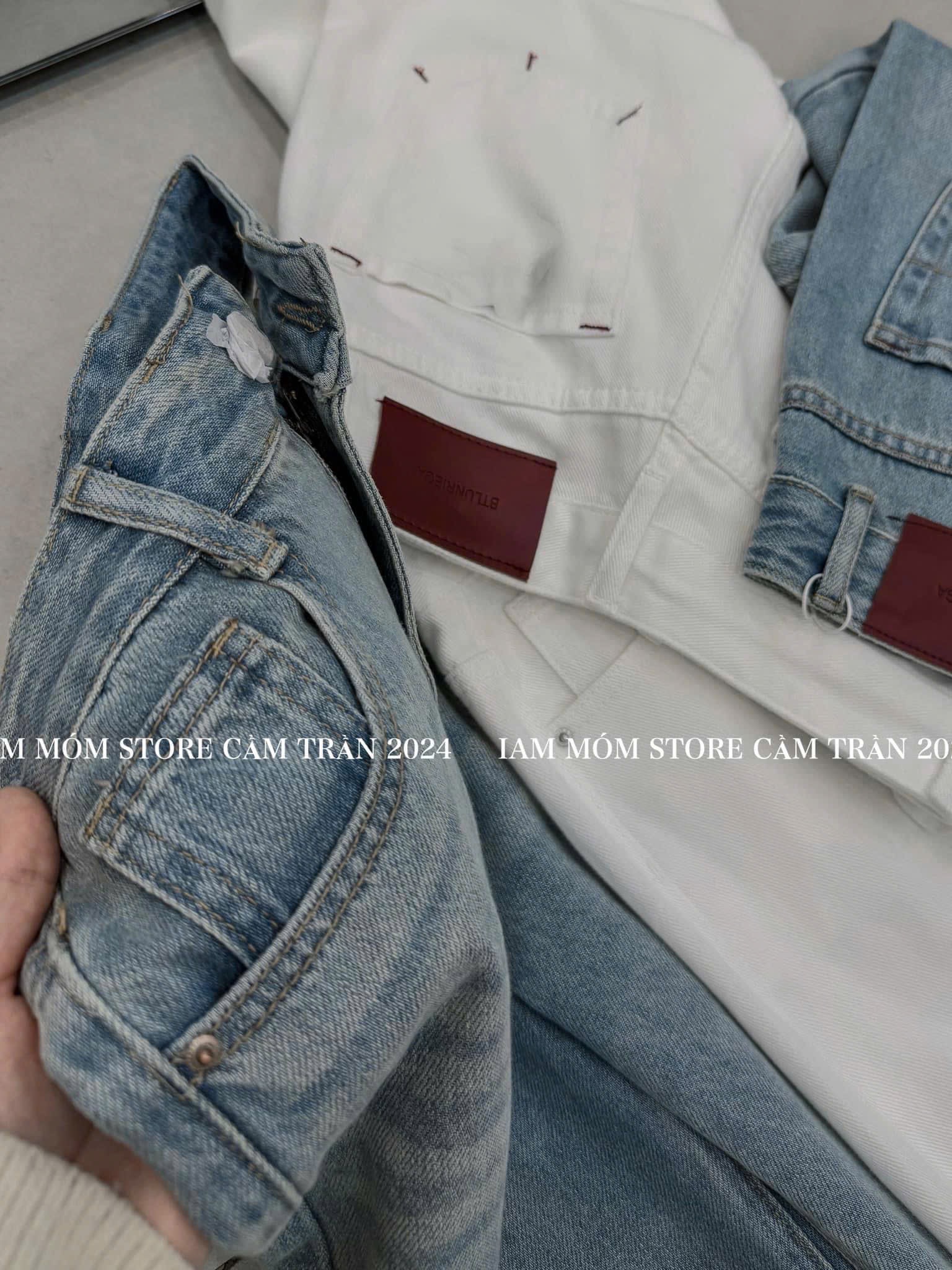 QUẦN JEANS SUÔNG TRẮNG MÁC ĐỎ