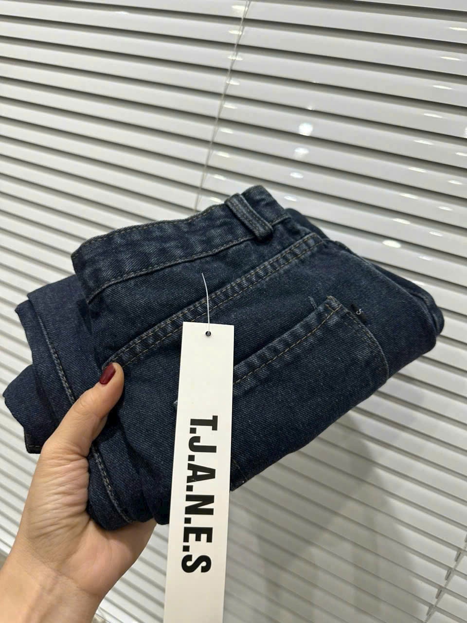 Quần Jeans Suông 2 Màu