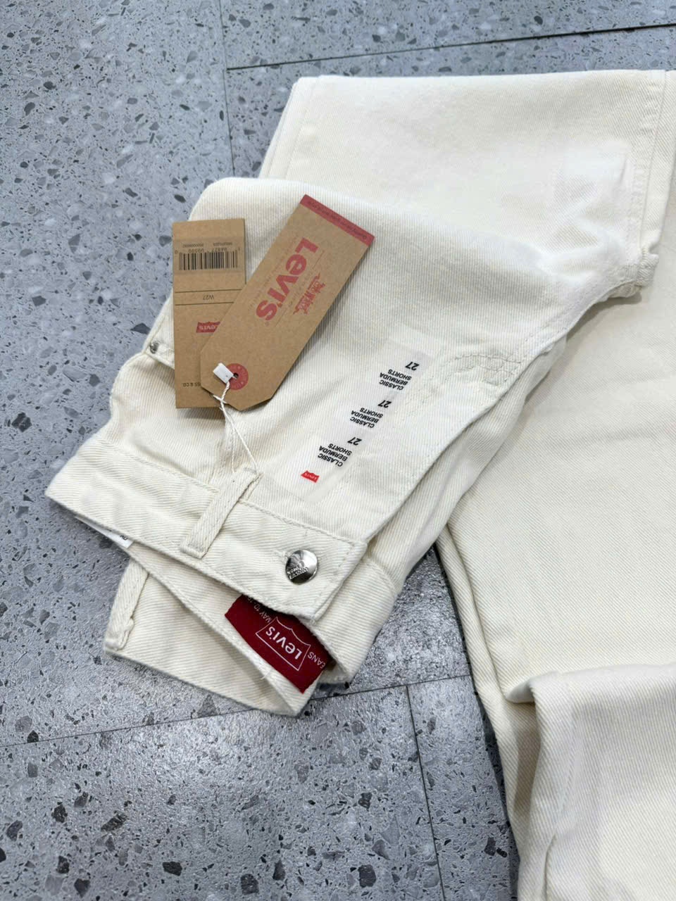 Quần Jeans Suông Trắng Levis