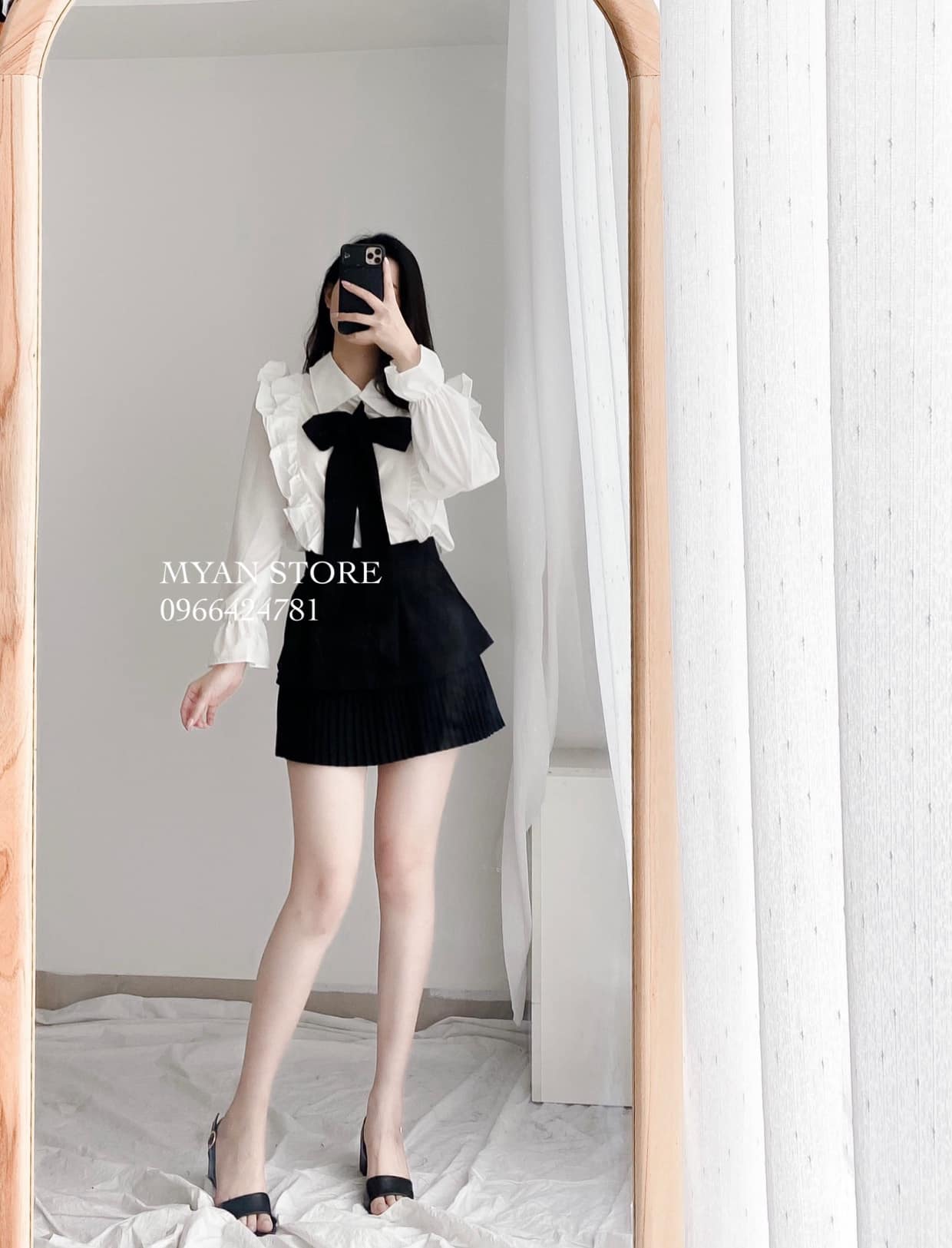 ORDER] Set áo sơ mi trắng ngắn tay Prada + chân váy màu đen