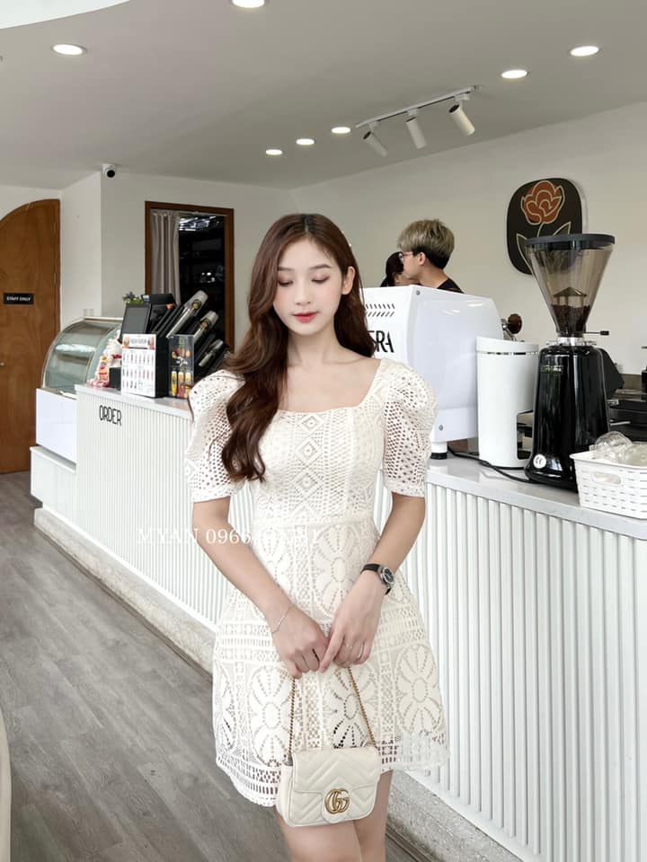 Váy trắng cổ vuông rút eo siêu yêu | Shopee Việt Nam